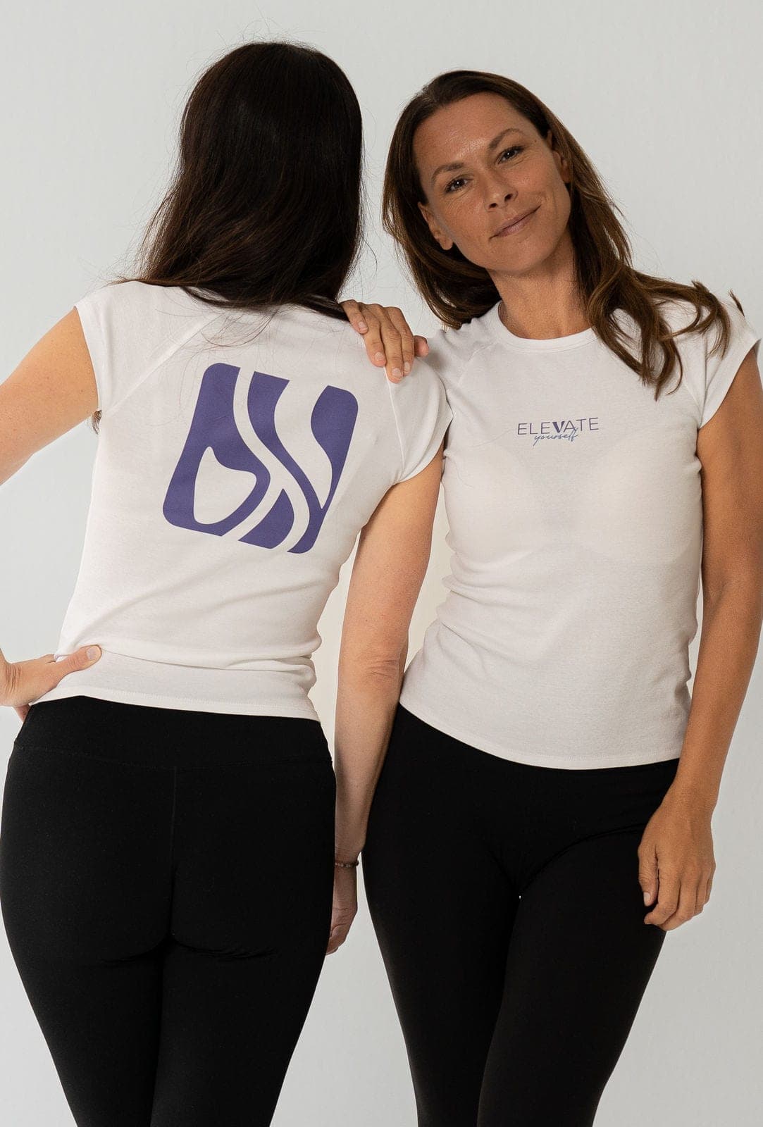 Dani and Tanja recording videos for their community platform “Move 2 Feel”